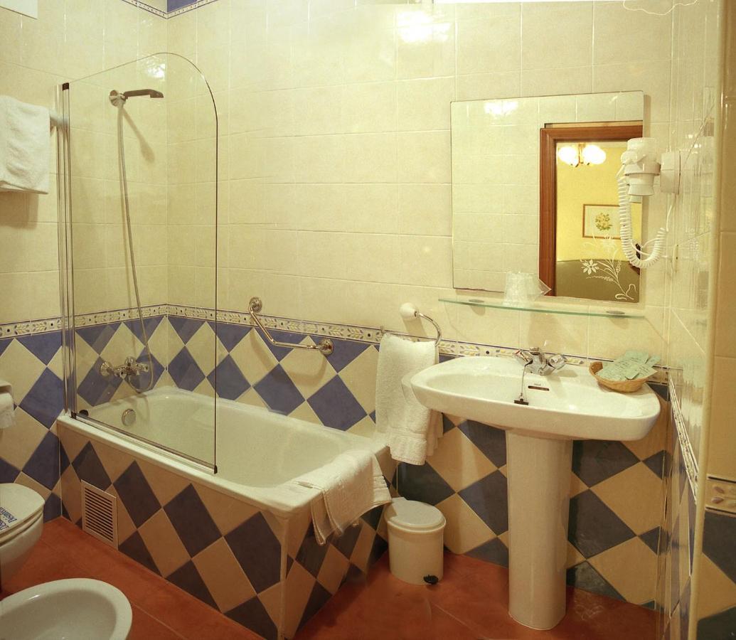 Casa Manoli Luarca Guest House Almuna Ngoại thất bức ảnh